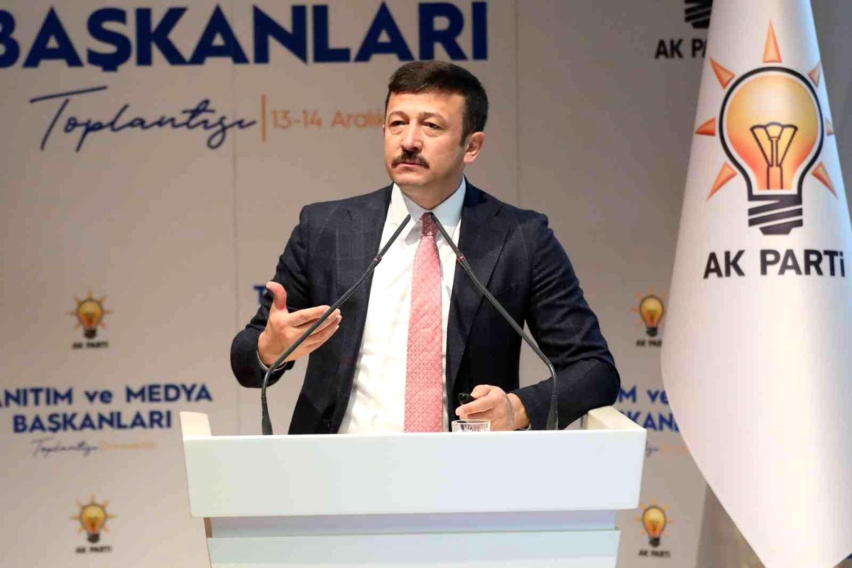 AK Parti Genel Başkan Yardımcısı Hamza Dağ: "İzmir\'de 148 okul yapılacak"