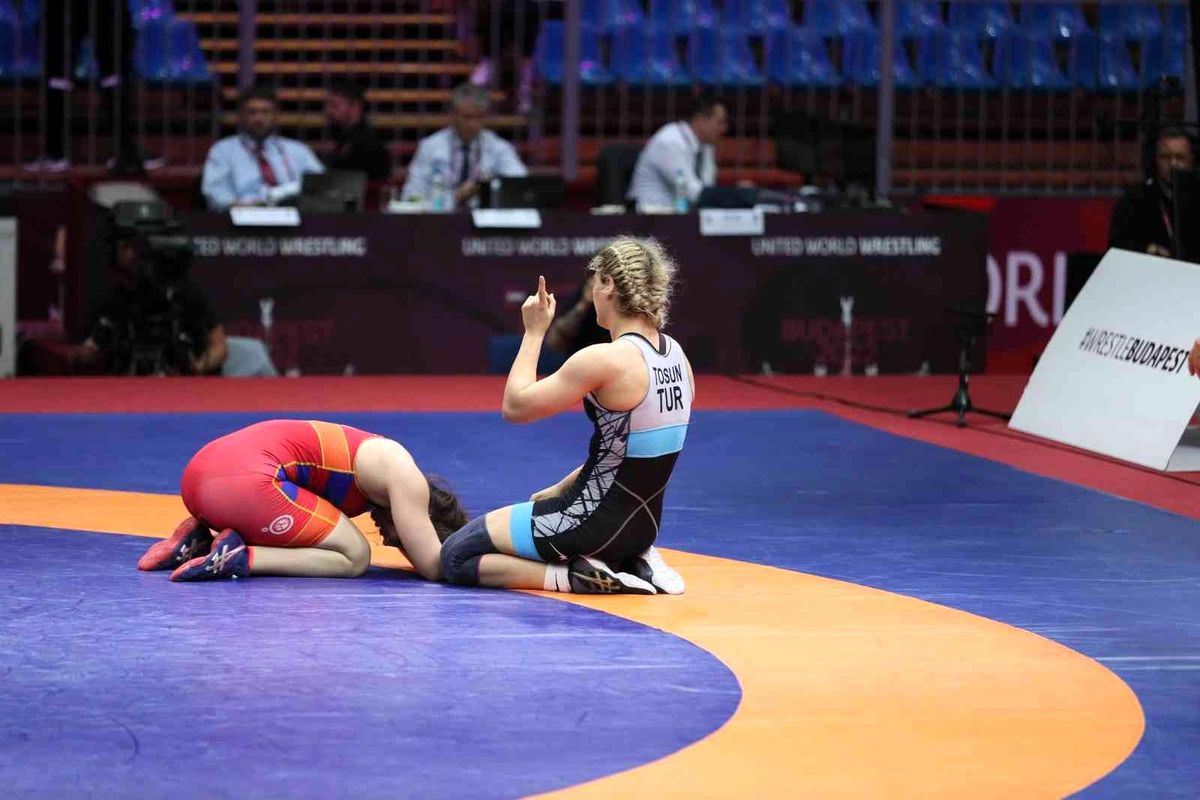 Buse Tosun Çavuşoğlu finalde