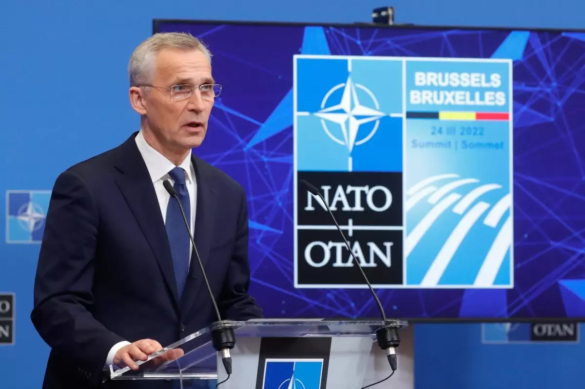 NATO Genel Sekreteri Stoltenberg: "Rus birlikleri çekilmiyor, yeniden konuşlanıyor"