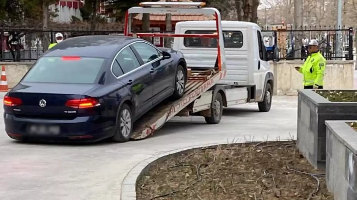 Parasını alamayan işçi makam aracını haczettirmişti! Belediye\'den konu ile ilgili açıklama geldi