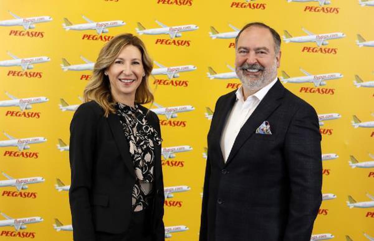 Pegasus Hava Yolları\'nda bayrak değişimi