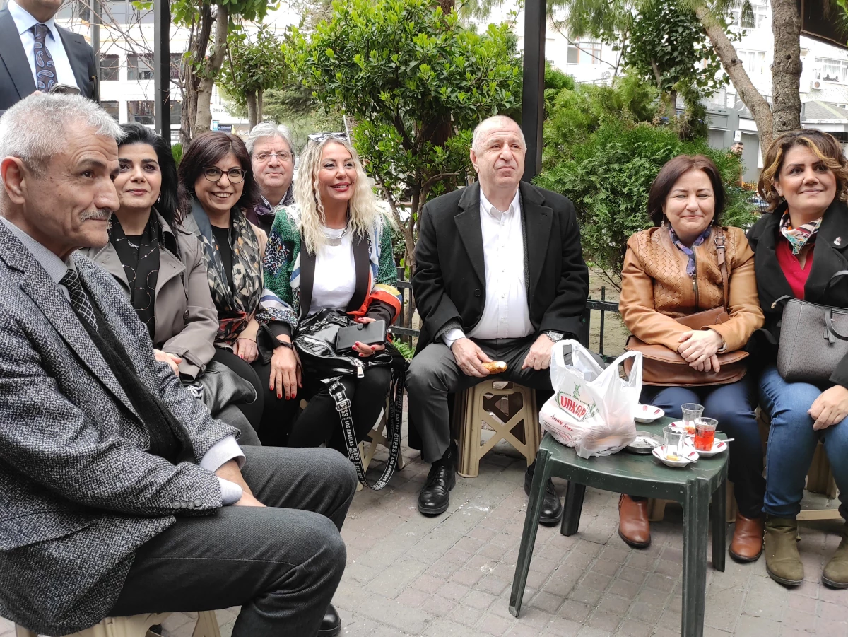 Zafer Partisi Genel Başkanı Özdağ, İstanbul\'da ziyaretlerde bulundu