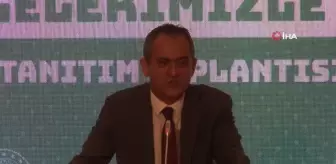 Bakan Özer, 'Meslek Liseleri Ailelerimizle Buluşuyor Projesi Tanıtım Toplantısı' için Rize'ye geldi