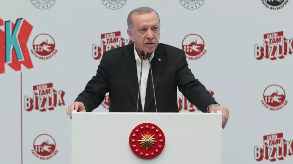 Cumhurbaşkanı Erdoğan\'dan internet mecralarına düzenleme sinyali: En kısa sürede hayata geçireceğiz