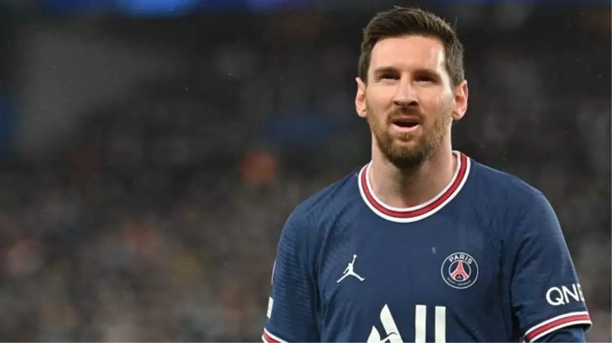 Messi\'yi gönderecek olan PSG, daha bomba bir transfer yapıyor