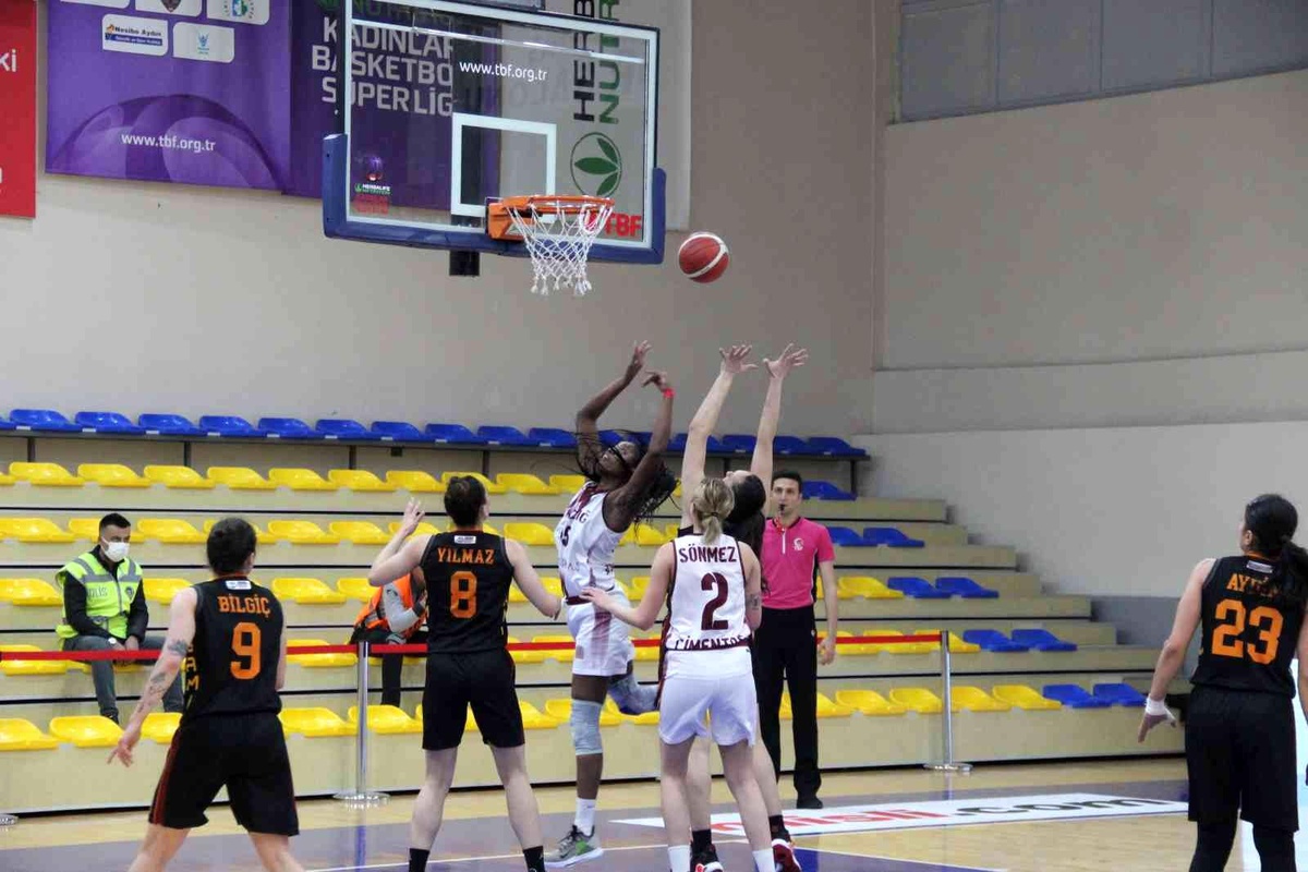 Kadınlar Basketbol Süper Ligi: Elazığ İl Özel İdare: 69 - Galatasaray: 80