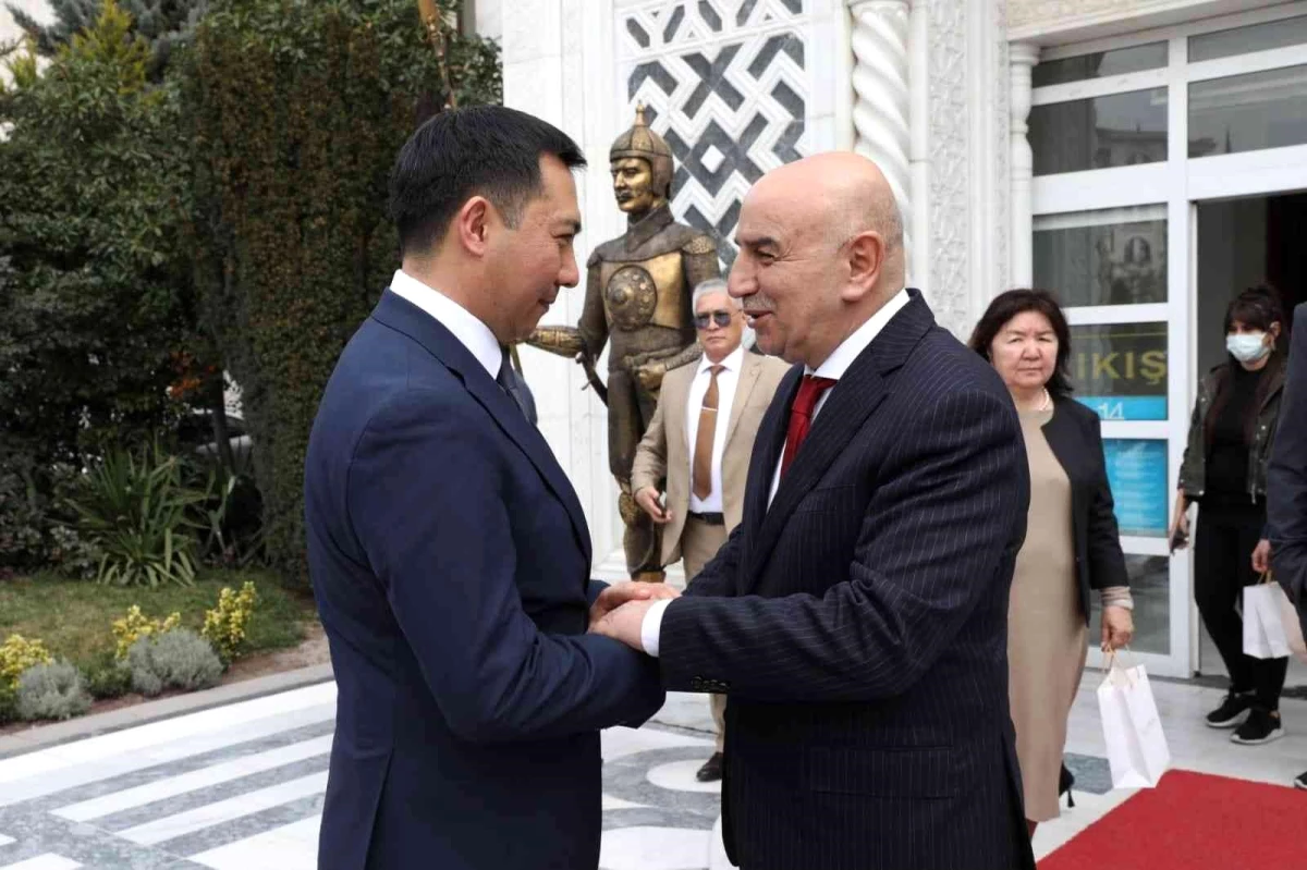 Kırgız Bakan Camankulov\'dan Başkan Altınok\'a ziyaret