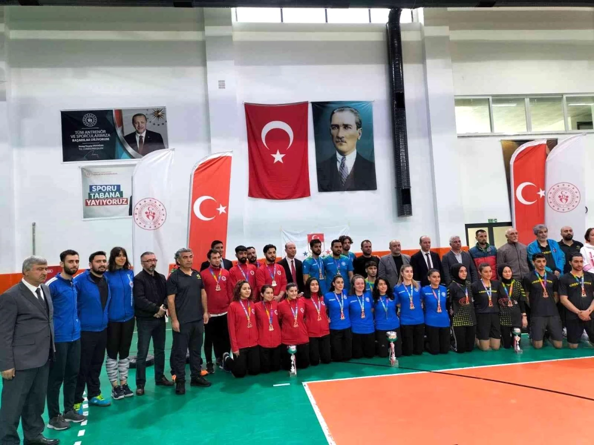 Köyceğiz\'de Crossmınton Ünilig Türkiye Şampiyonası sona erdi