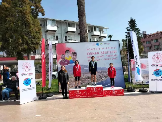 Köyceğiz'de yapılan kano yarışlarında bahar kupası sahiplerini buldu