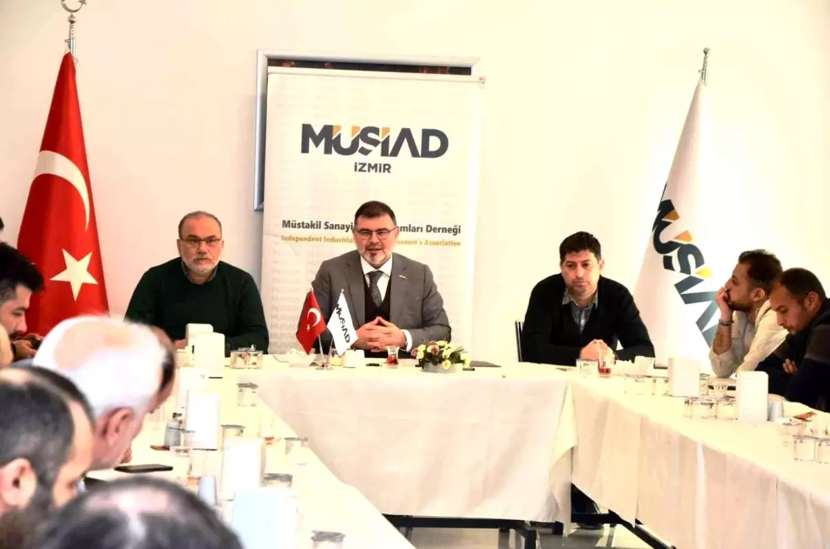 MÜSİAD İzmir, yeni üyelerle büyüyor