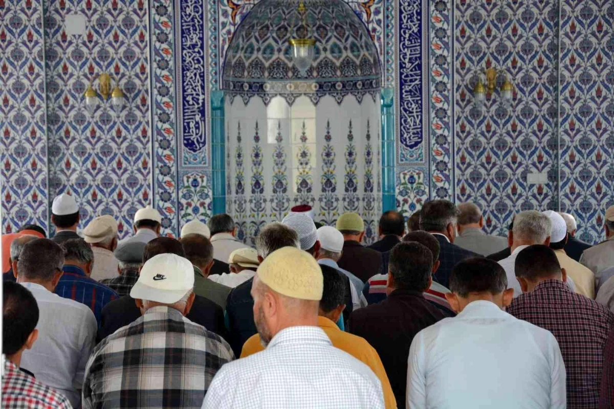 Ortaca\'da camiler Ramazan ayına hazır