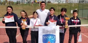 SANKO Okulları öğrencilerinin tenis başarısı