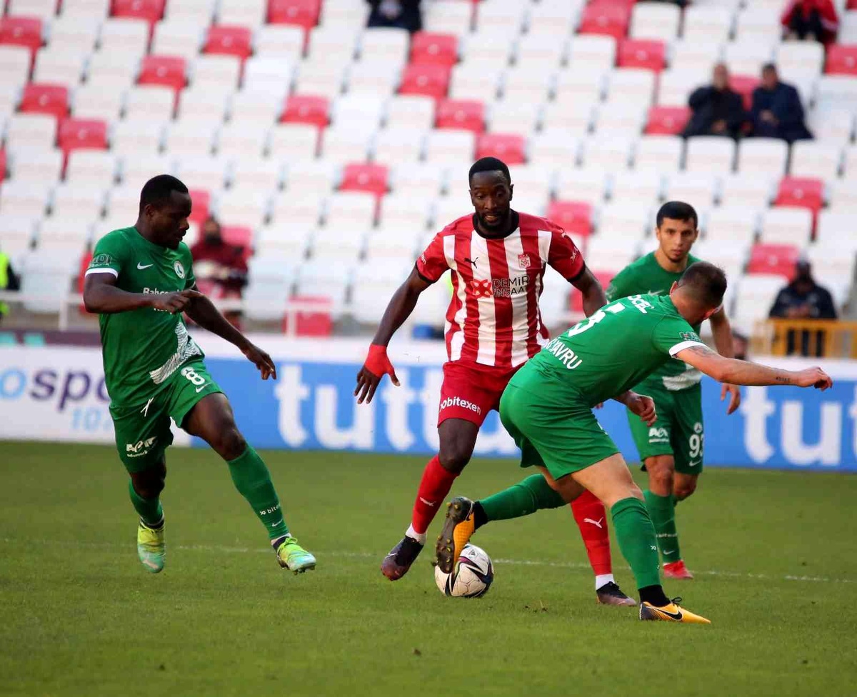 Sivasspor, Giresun\'dan galibiyetle dönmek istiyor
