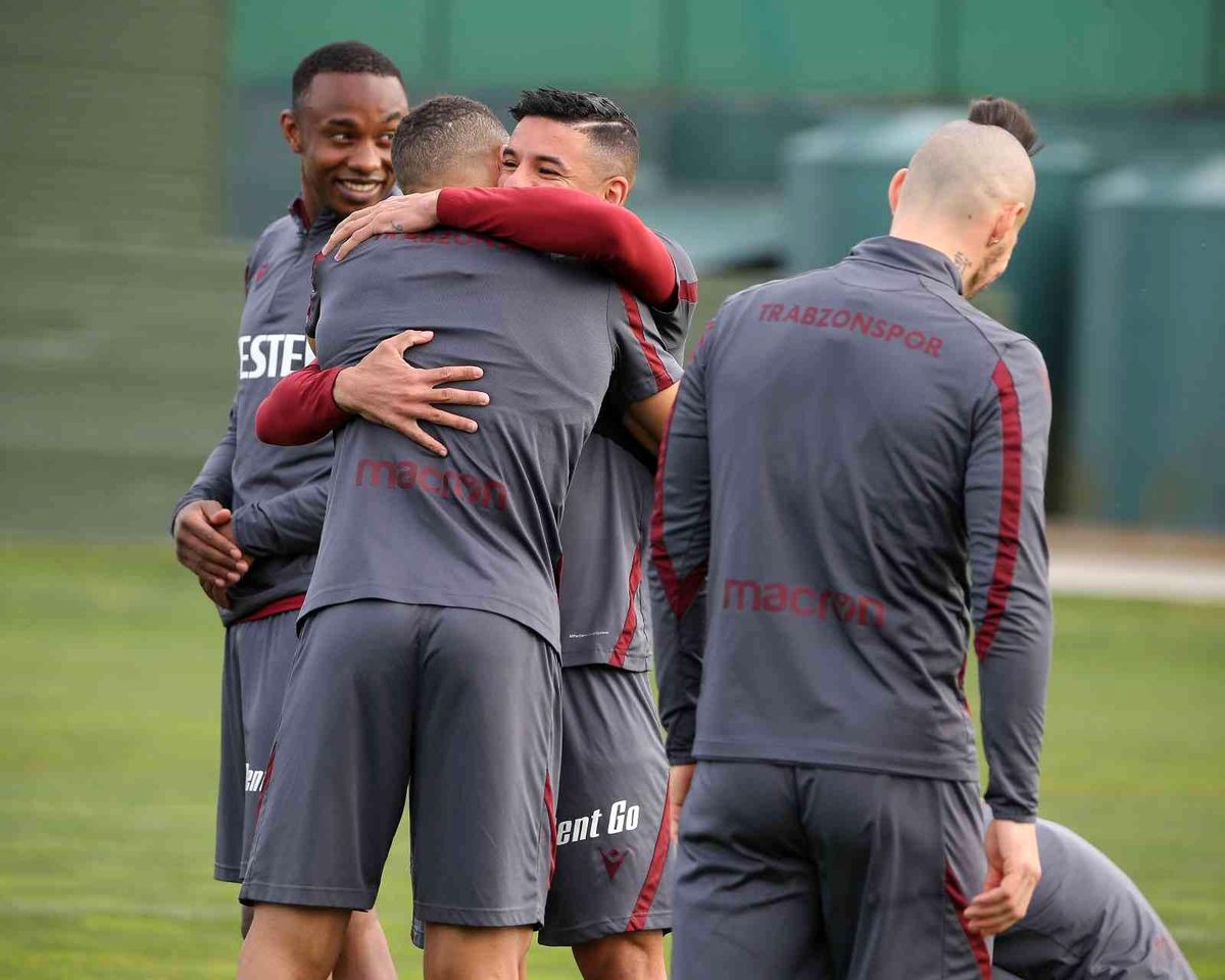 Trabzonspor\'da Vitor Hugo sevinci