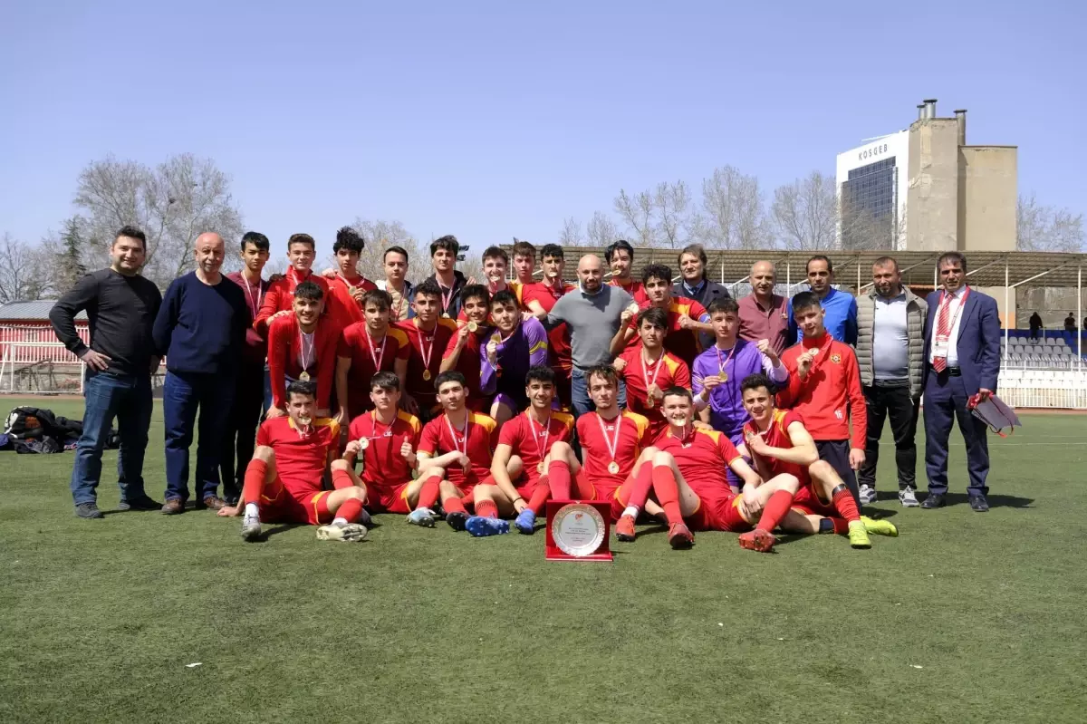 Başkent EDAŞ, 18 Yaş Altı Amatör Lig\'e yükseldi