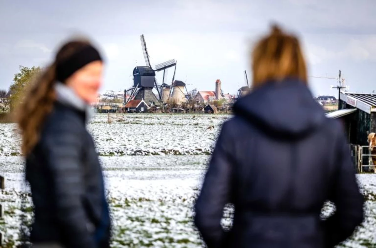 Enerji krizi yüzünden Hollanda devlet dairelerinde kaloriferler iki derece kısılacak