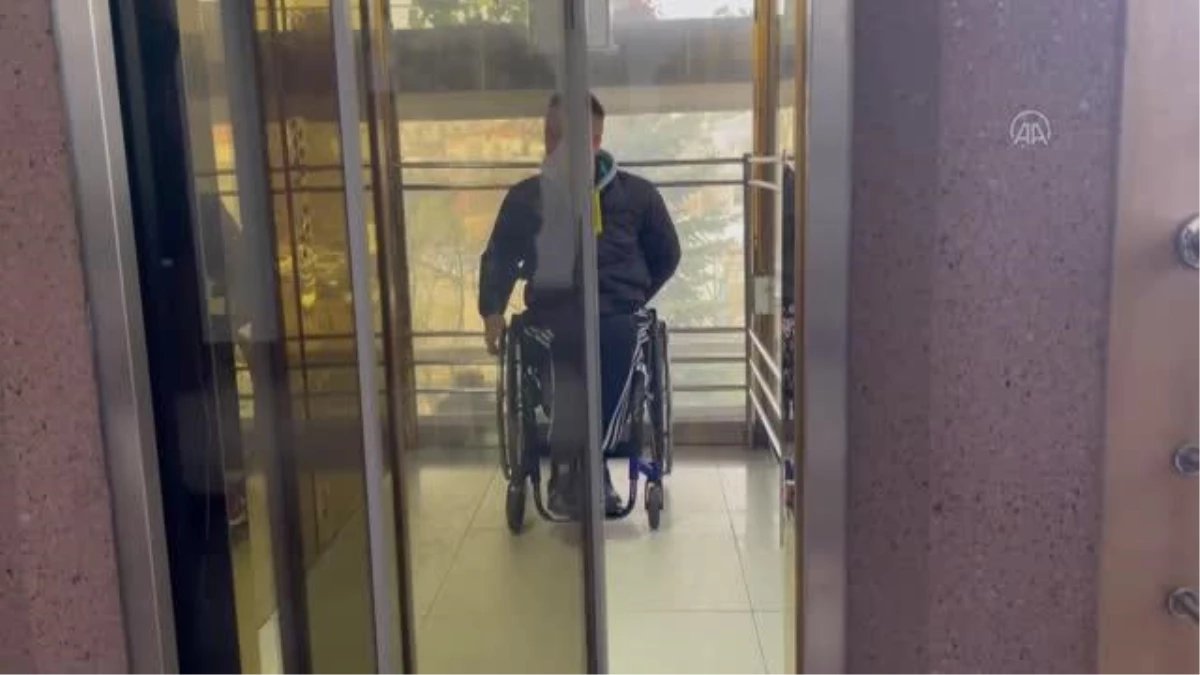 Engelli savaş mağduru Ukraynalılar Lviv\'deki rehabilitasyon merkezinde ağırlanıyor