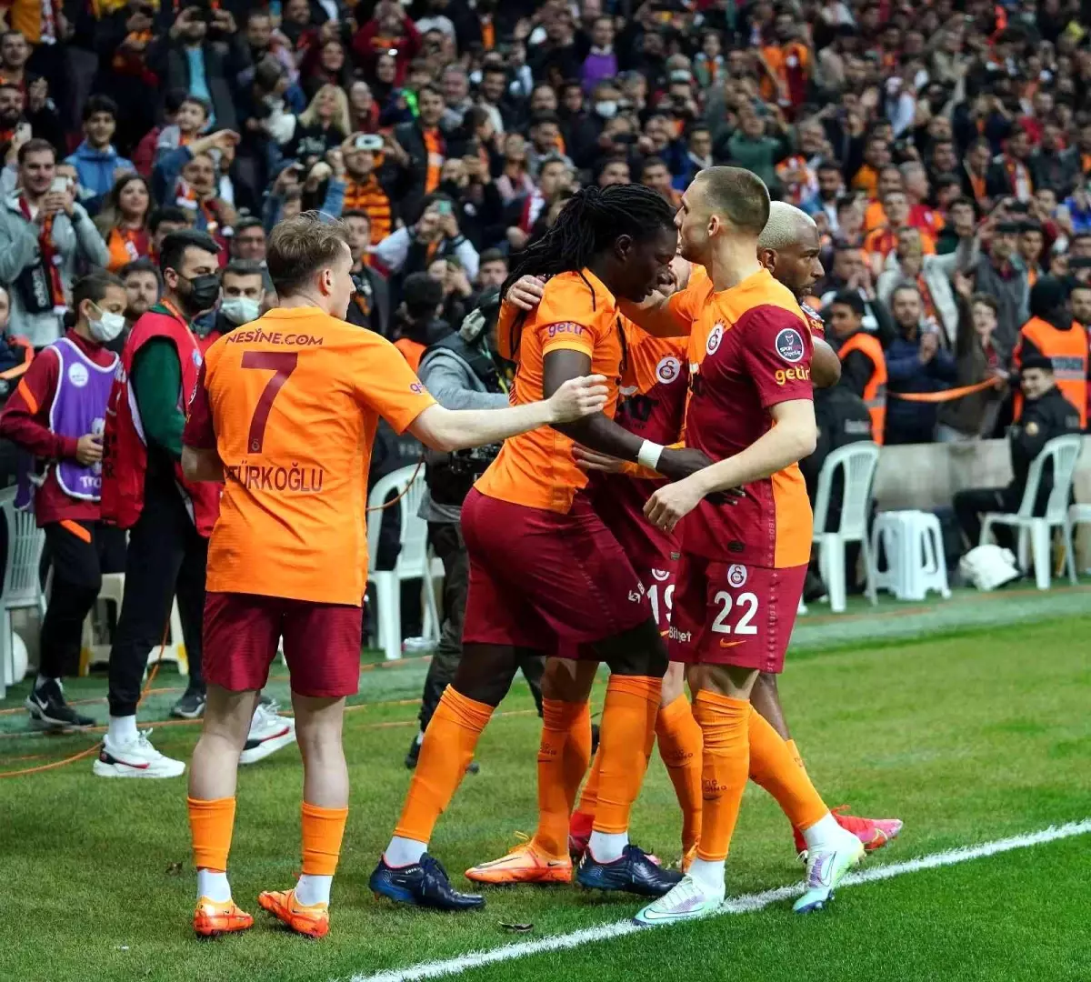 Galatasaray derbiye moralli gidiyor