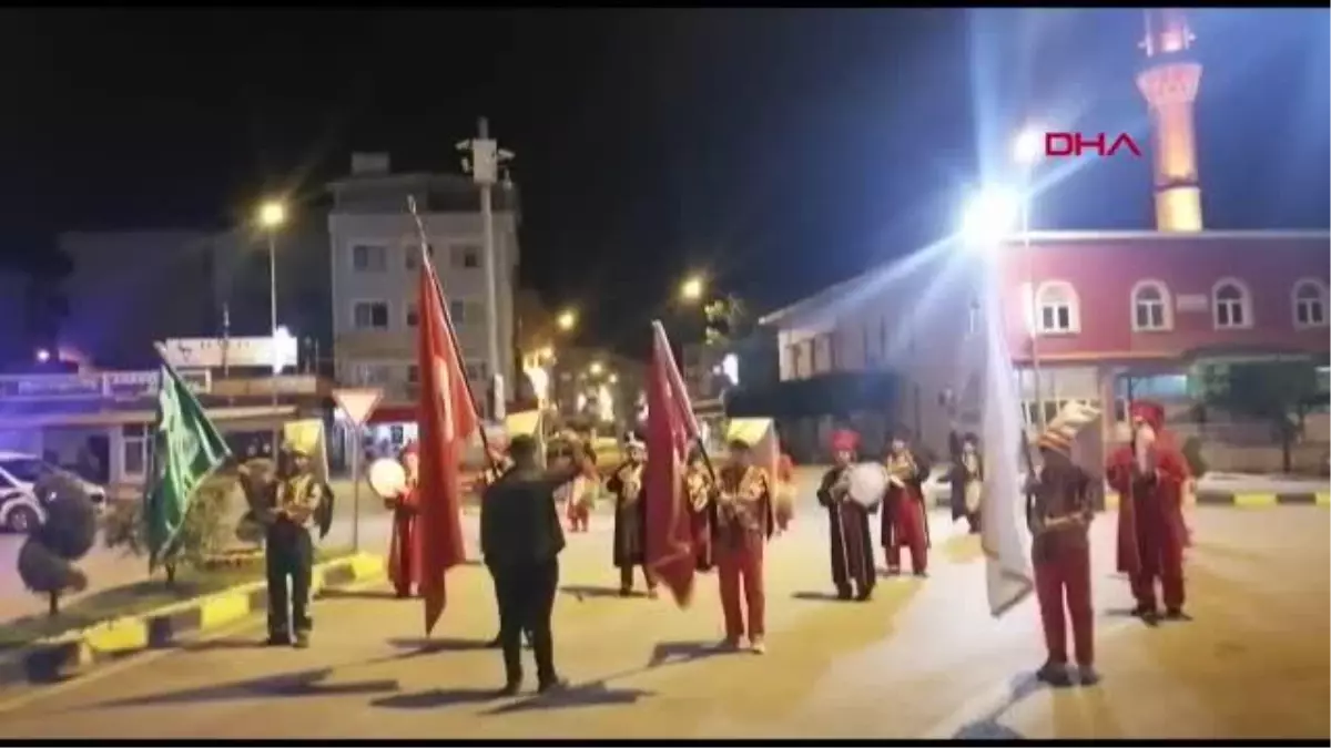 HATAY MEHTER MARŞI İLE SAHURA KALDIRDILAR