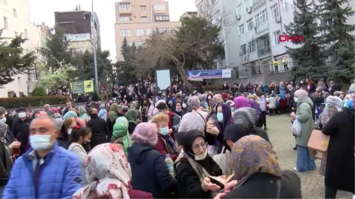 İSTANBUL-ORUÇ BABA TÜRBESİ\'NDE İLK İFTAR HEYECANI