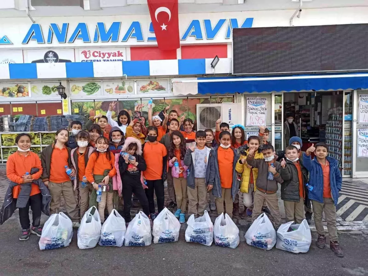 Konya\'da ilkokul öğrencilerinden anlamlı yardım kampanyası