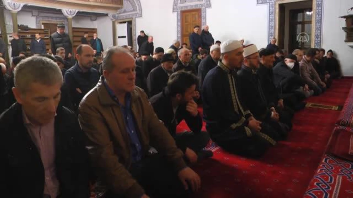 Müslümanlar Balkanlarda bu yılın İlk Teravih Namazını kıldı