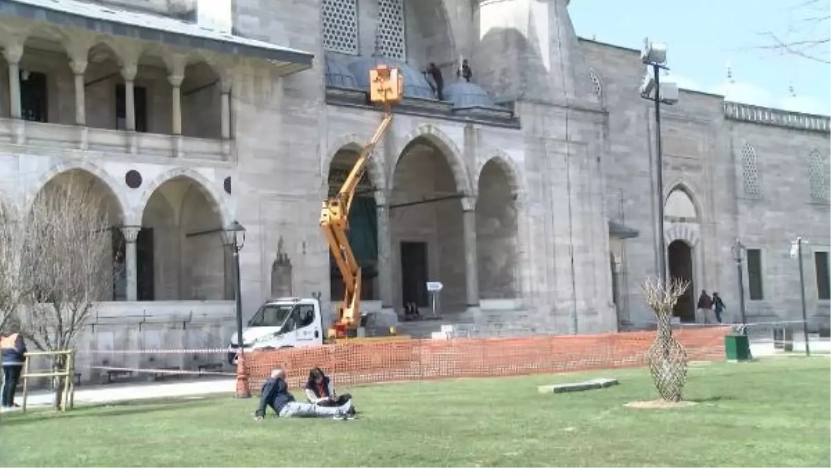 SÜLEYMANİYE CAMİİ\'NDE ONARIM ÇALIŞMALARI BAŞLADI