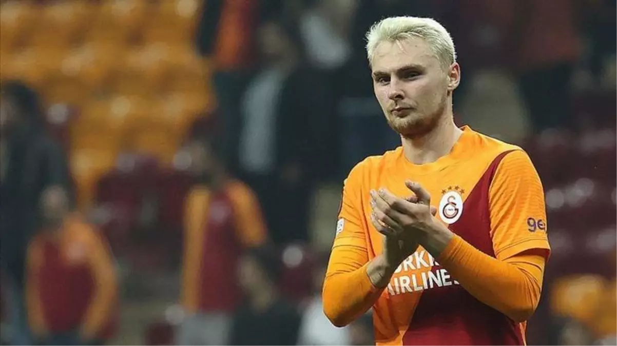 Galatasaray\'ın yıldızı Nelsson "6 kadını birbiriyle aldattım" sözlerini kendi söylemiş gibi paylaşan kullanıcıya tepki gösterdi