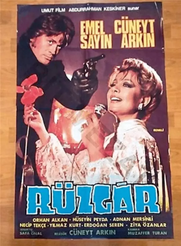 Emel Sayın Yıllar Sonra Sinemayı Neden Bıraktığını Açıkladı!