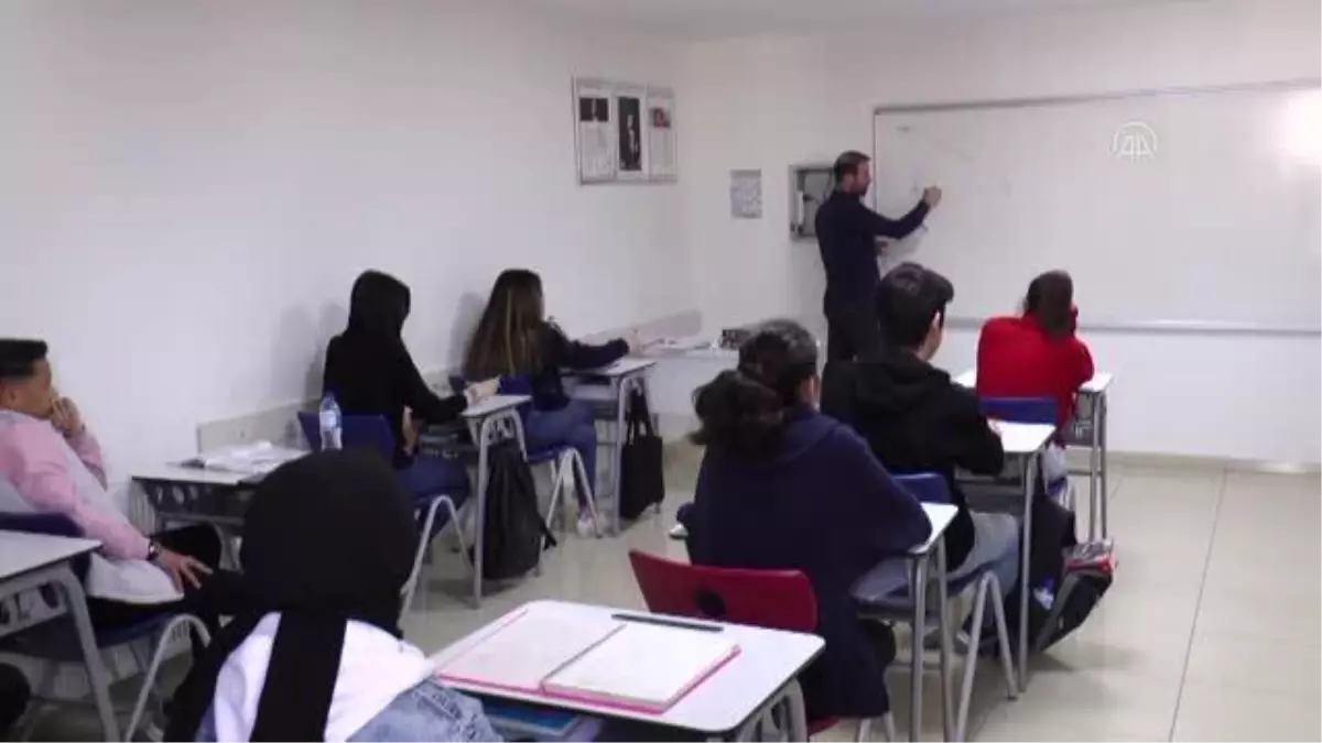 Genç milli sporcu Avrupa şampiyonluğu için rakiplerinin bileğini bükecek