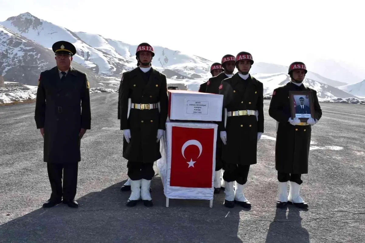 Hakkari\'de şehit asteğmen için tören düzenlendi