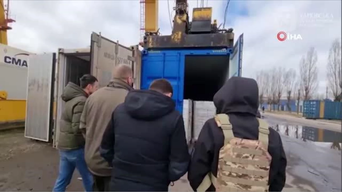 Polonya\'dan Ukrayna\'ya 35 konteyner insani yardım