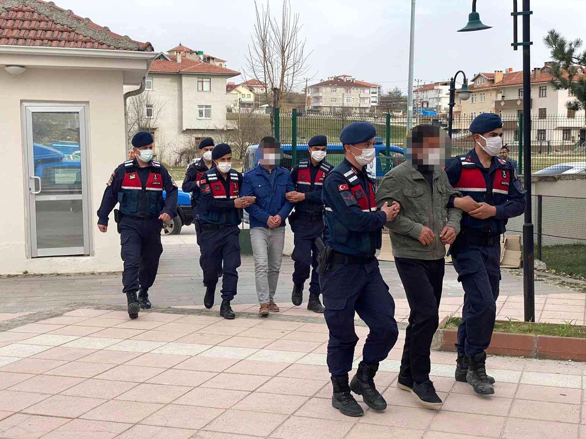 Son dakika haberleri: Akrabalar arasındaki silahlı kavgaya karışan 2 kişi tutuklandı