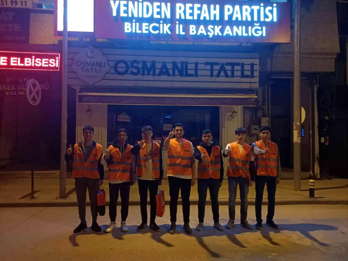 Gençlerden esnafa siftah zarfı