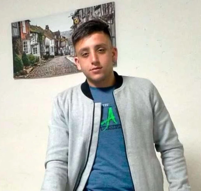 İzmir'de arkadaşı tarafından göğsünden bıçaklanan genç öldü