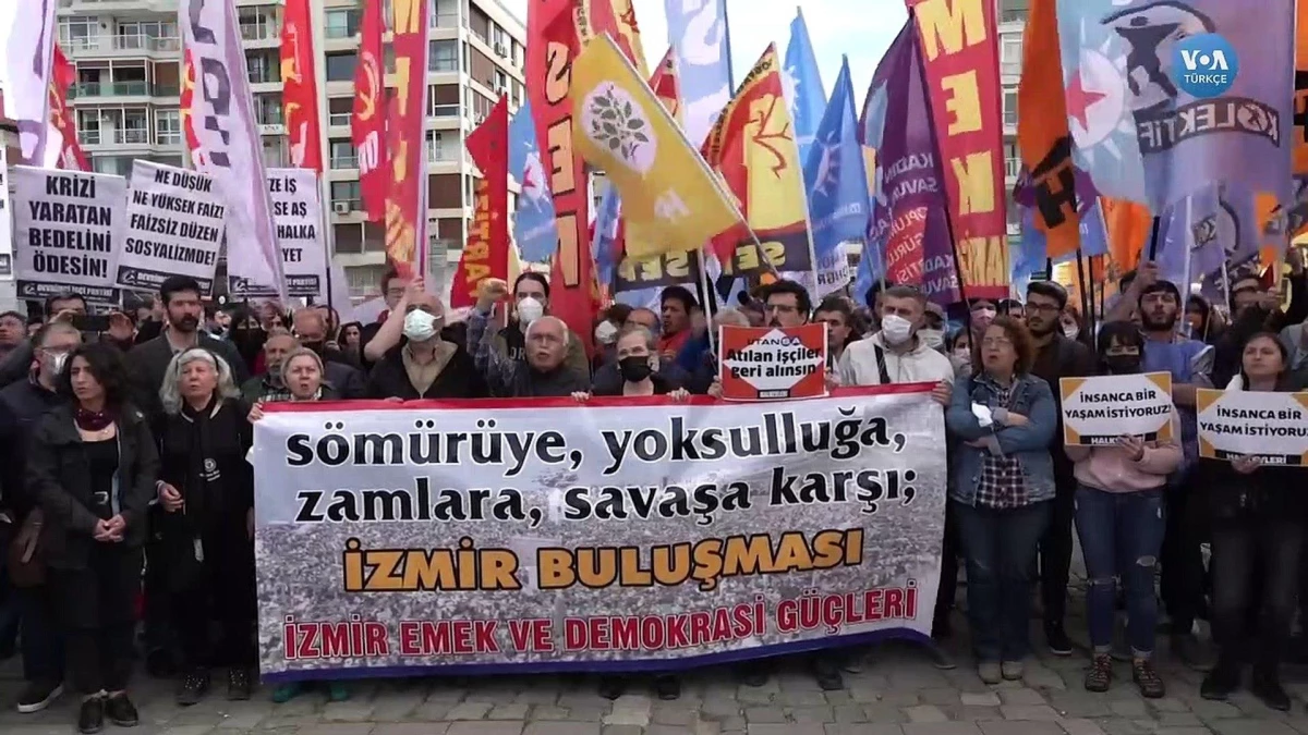 İzmir\'de Zam Protestosu