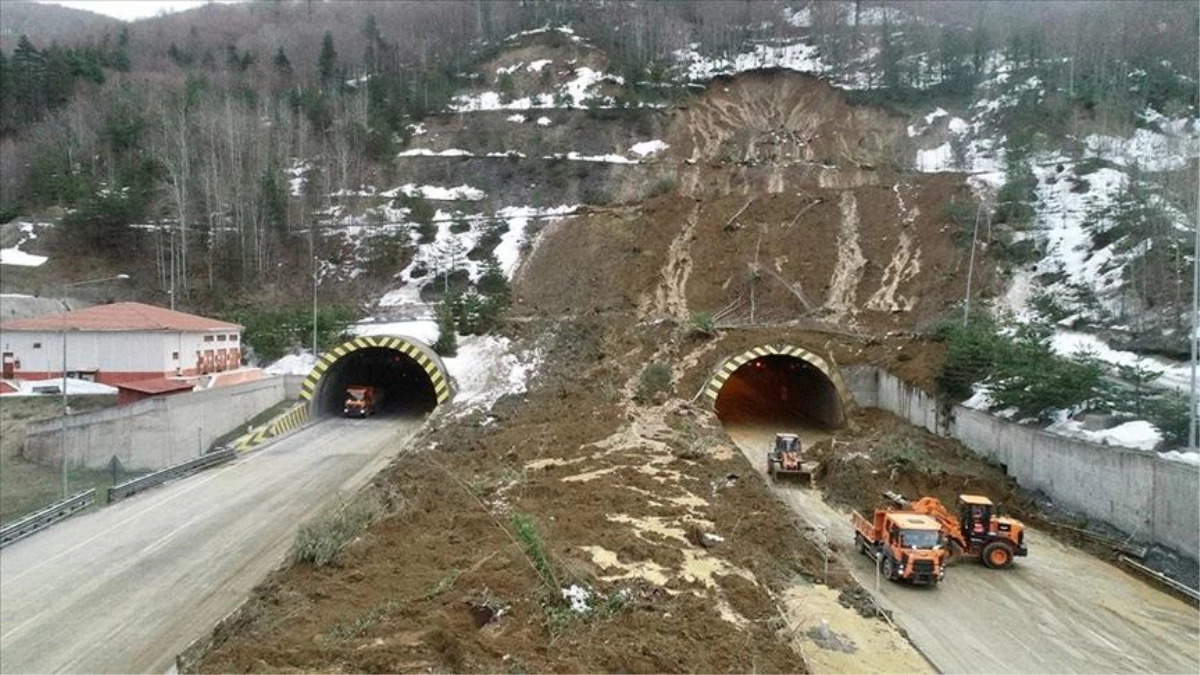 Trafiğe kapanan Bolu Dağı Tüneli bugün saat 16.00\'da yeniden açılacak