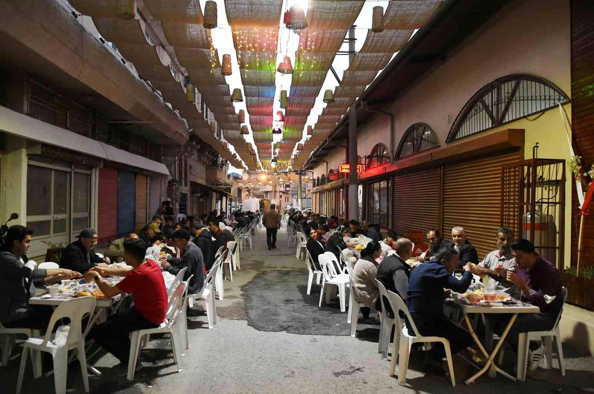 Tarsus Belediyesinden Halk Restoranda her gün ücretsiz iftar yemeği