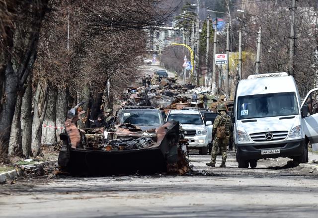 Ukrayna lideri Zelenski, katliamın yaşandığı Buça'ya gitti
