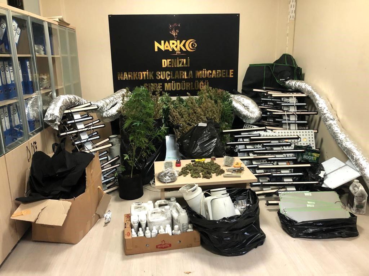 Uyuşturucu taciri 26 kişi tutuklandı