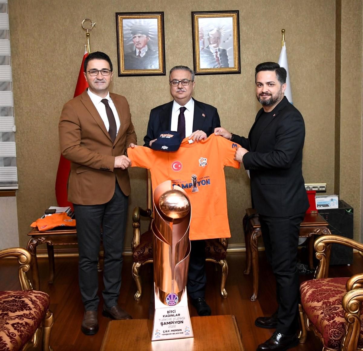 2022 Bitci Kadınlar Kadın Basketbol Türkiye Kupası Valilik makamında