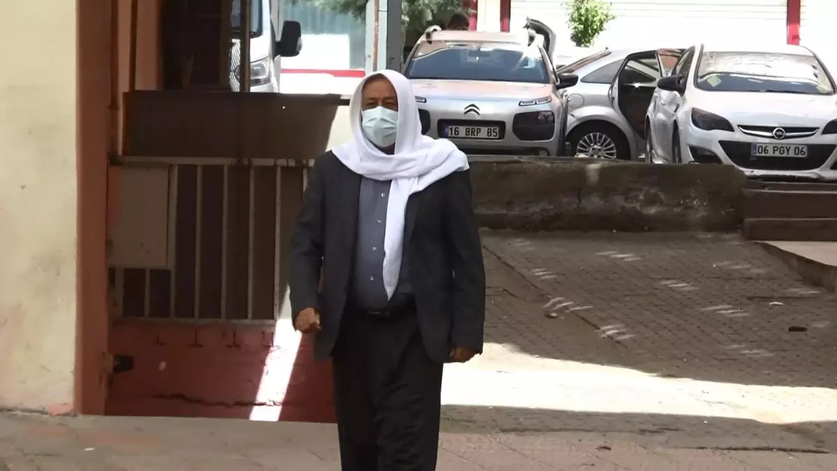 HDP İl Başkanlığı önünde 281'nci aile evlat nöbetine katıldı