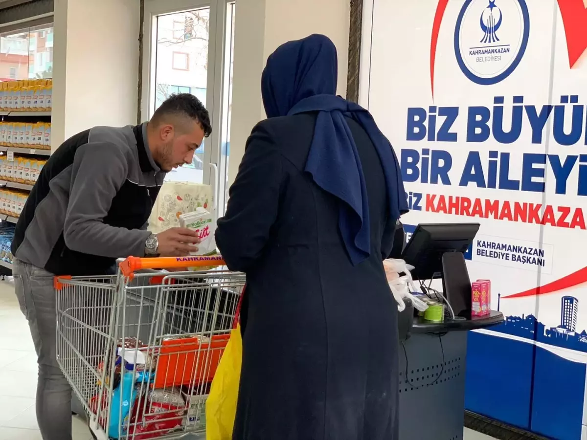 Son dakika haberleri! Kahramanakazan\'da Ramazan\'da ihtiyaç sahiplerine gıda yardımı