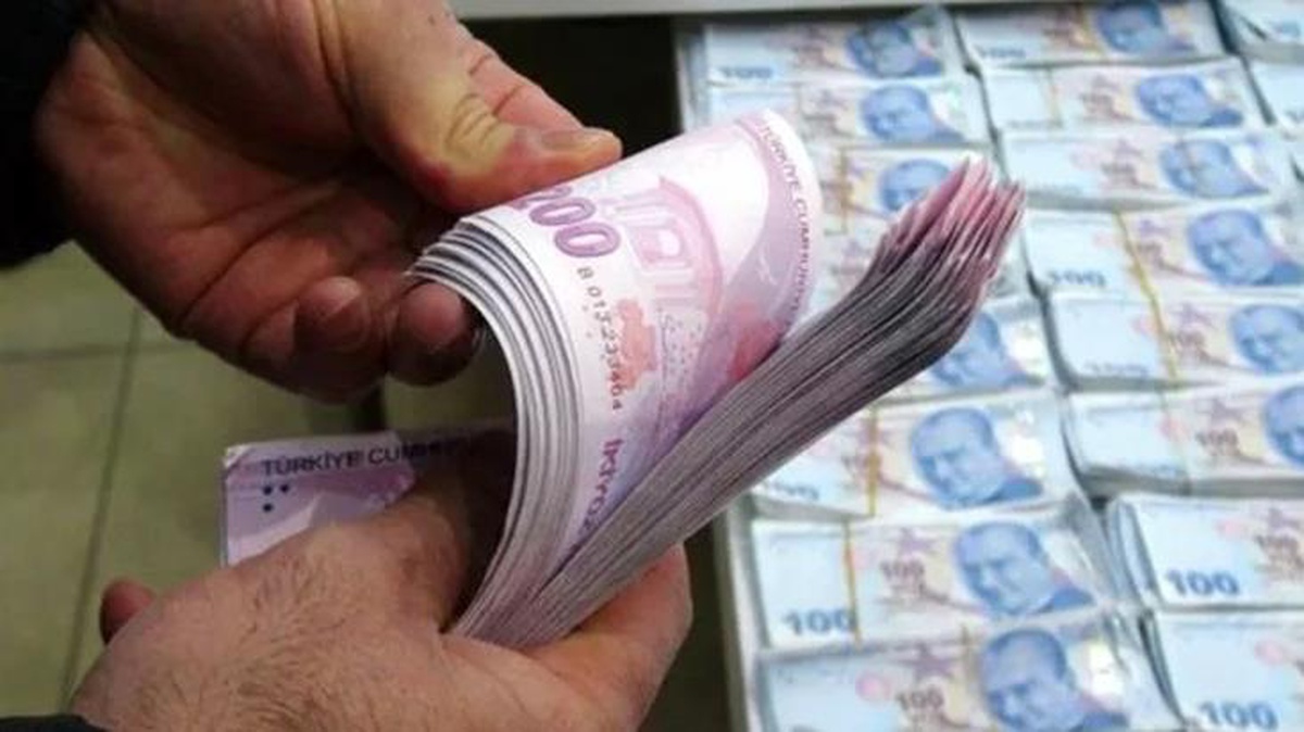 Milyonlarca vatandaş bu haberi bekliyordu! Bayram ikramiyelerinin ödeneceği tarih ve tutar belli oldu