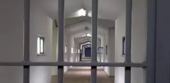 Sancaktepe'de yeni doğan bebeğini çöpe atan anne tutuklandı