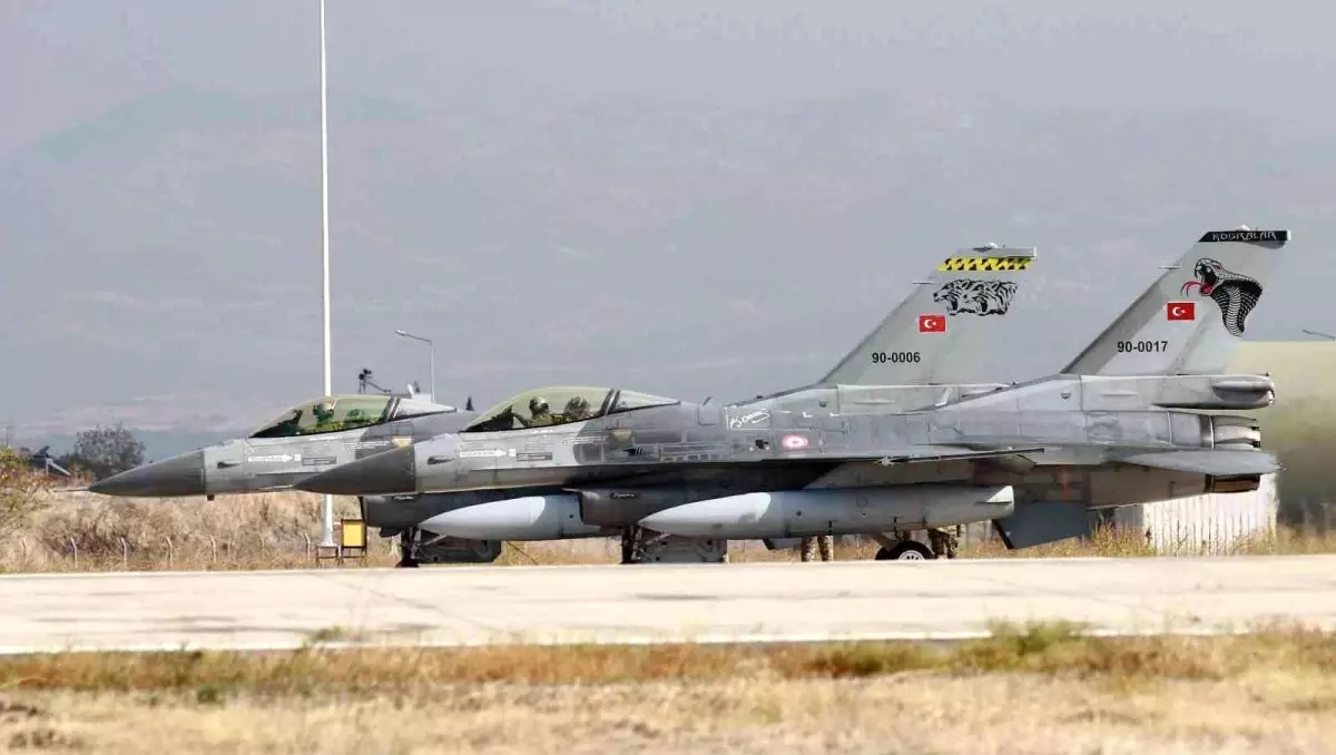 ABD Dışişleri Bakanlığından Kongre\'ye Türkiye\'ye F-16 satılması için tavsiye mektubu"F-16 satışı, ABD çıkarlarıyla uyumlu ve NATO\'nun uzun vadeli...