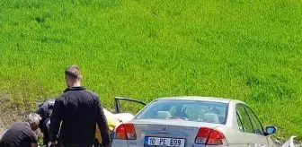 Araçla çarpışıp, 4 metreden düşen otomobilin sürücüsü yaralandı