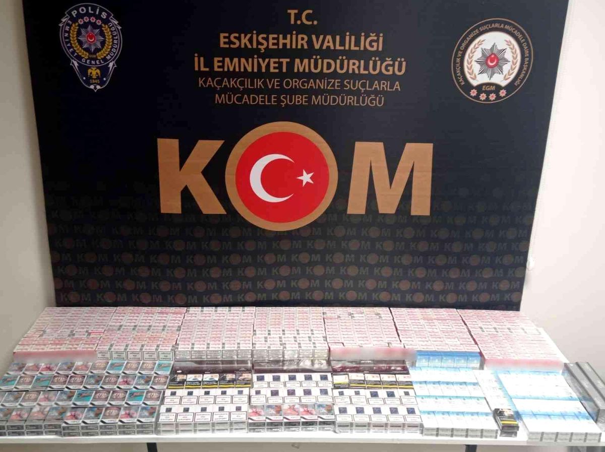 Araçta 785 paket kaçak sigara ele geçirildi