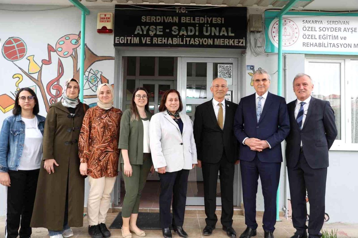 Başkan Yüce: "Sevgi ile kucaklayan yürek engel tanımaz"