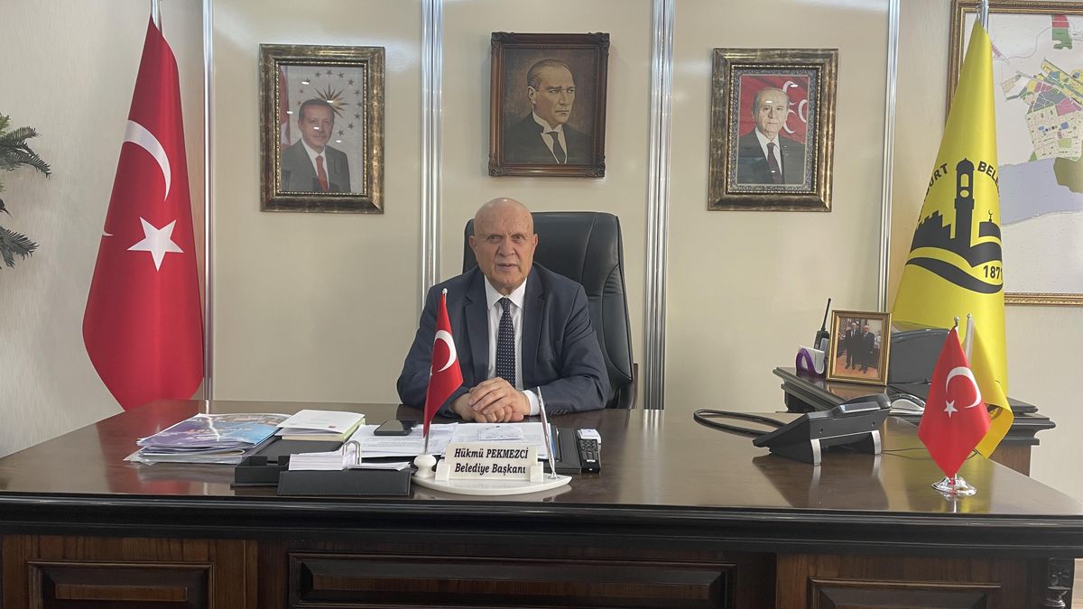 Kars Valisi Türker Öksüz, AA'nın 102. kuruluş yıl dönümünü kutladı